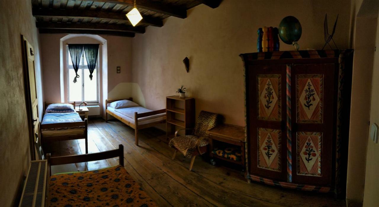 Lazy River Hostel Loket Extérieur photo